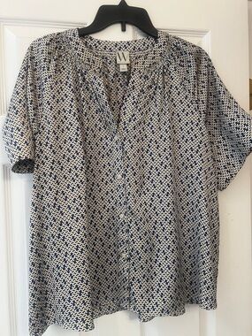 W by Worth Navy and White Short-Sleeve Button Front Blouse